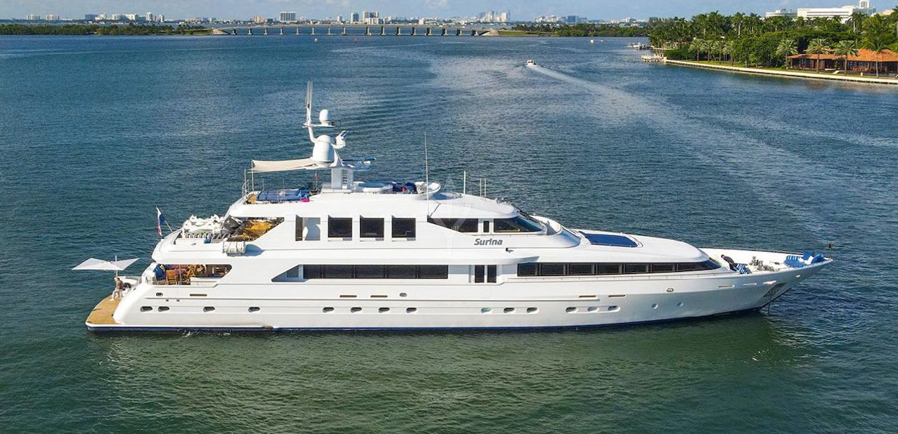 Motor yacht Galapagos Islands Charter Villa Trip of a lifetime